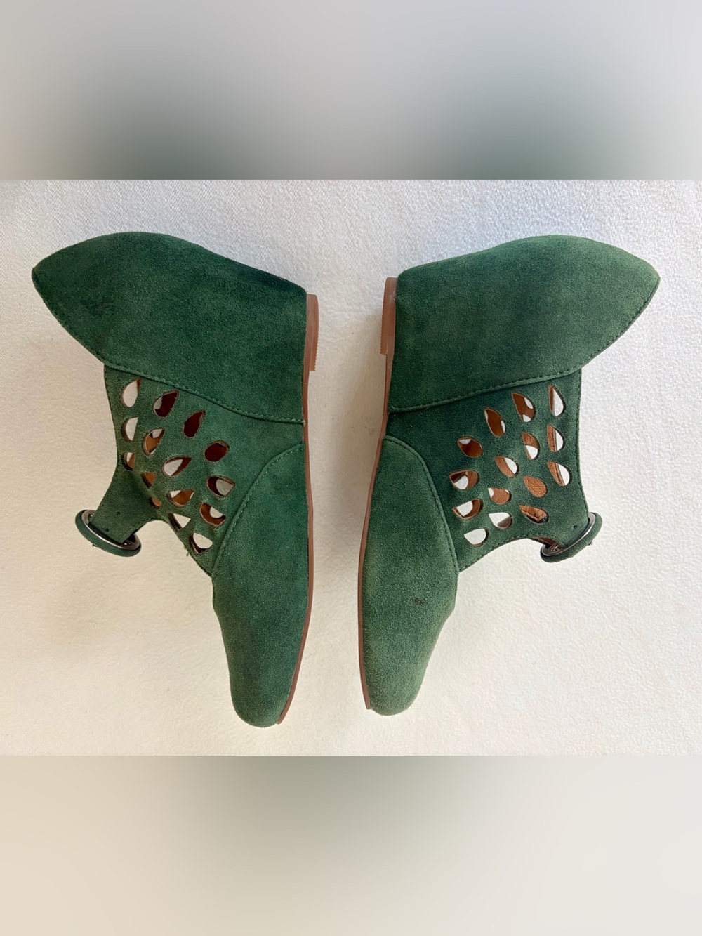 Jeffrey Campbell Havana Last Suede maryJane Buckle Wedges, green, like new - Picture 9 of 14